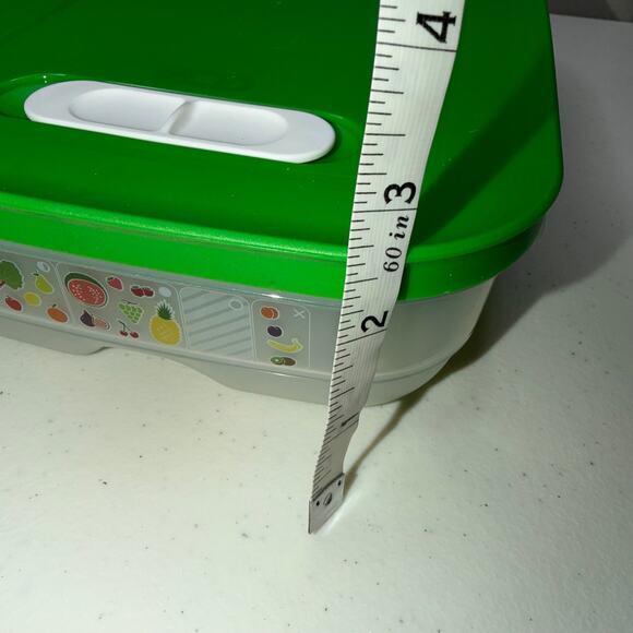 Tupperware Fridgesmart 1.8 L Fruit Vegetable Storage Container 7291B - Picture 6 of 8